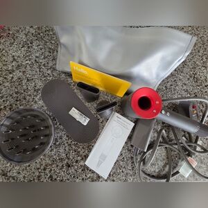Dyson Supersonic Hair Dryer with Attachments